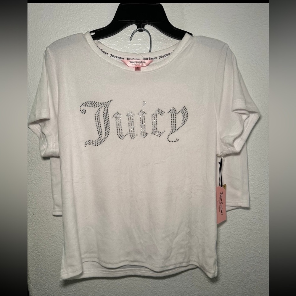Juicy Couture velour white short set size XL. brand new with tags. super soft.